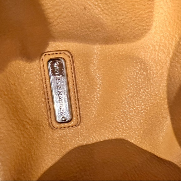 Steve Madden gold used bag - Picture 3 of 12